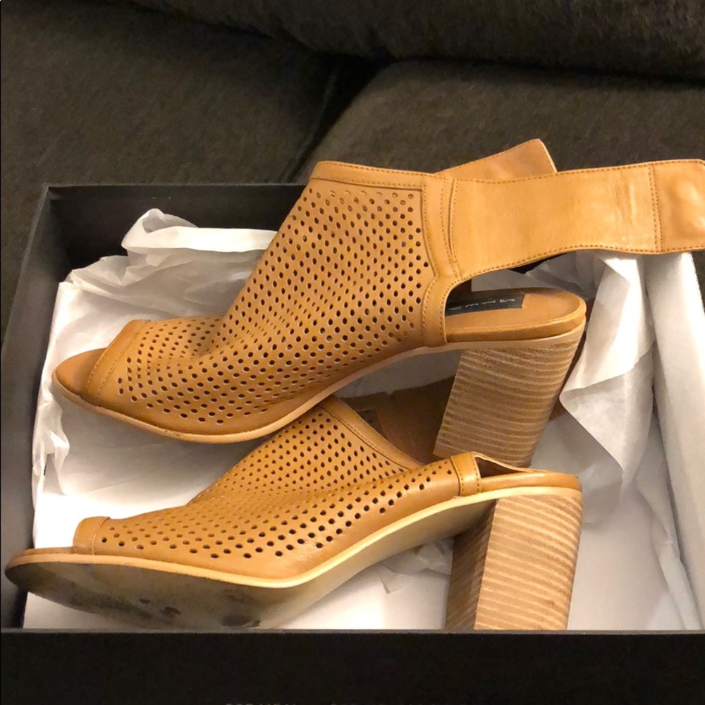 Tan heels